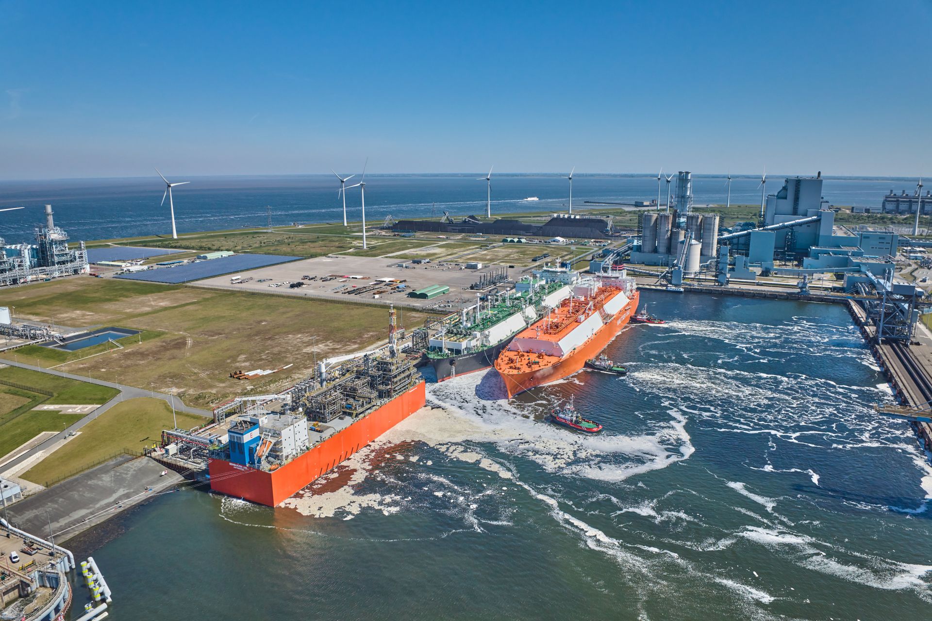 Gate terminal starts construction of 4th LNG tank at the port of ...
